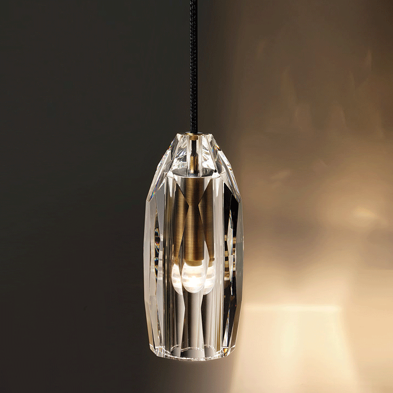 Luxurious Polygonal Crystal Pendant Light